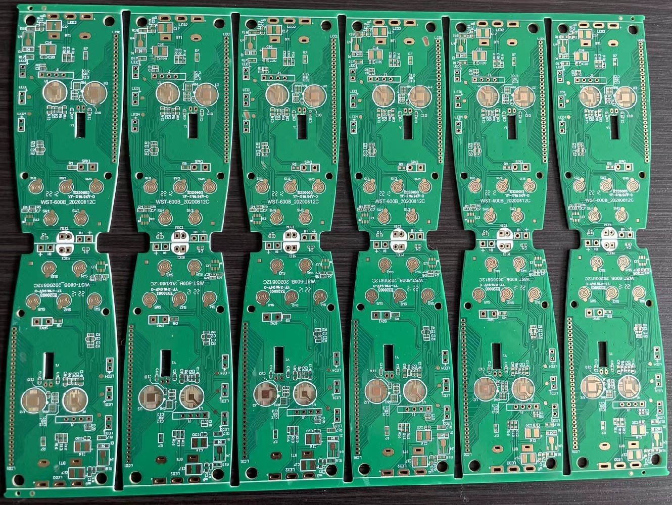 1652519824401408.jpg 1652519824401408.jpg